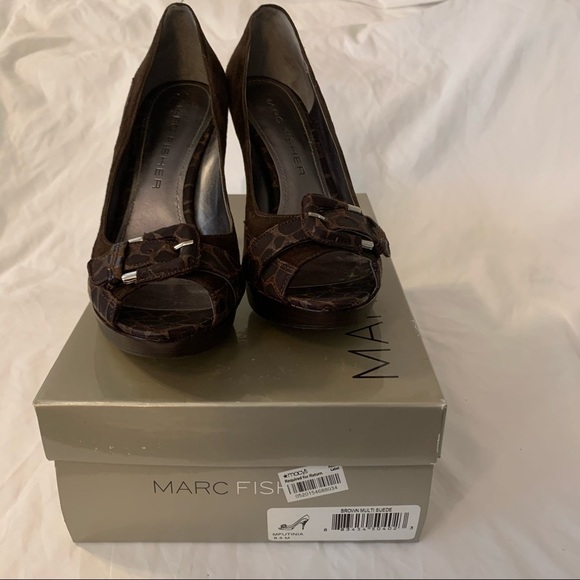 VGUC Marc Fisher Futuna Suede Peeptoe Heels - Picture 5 of 5